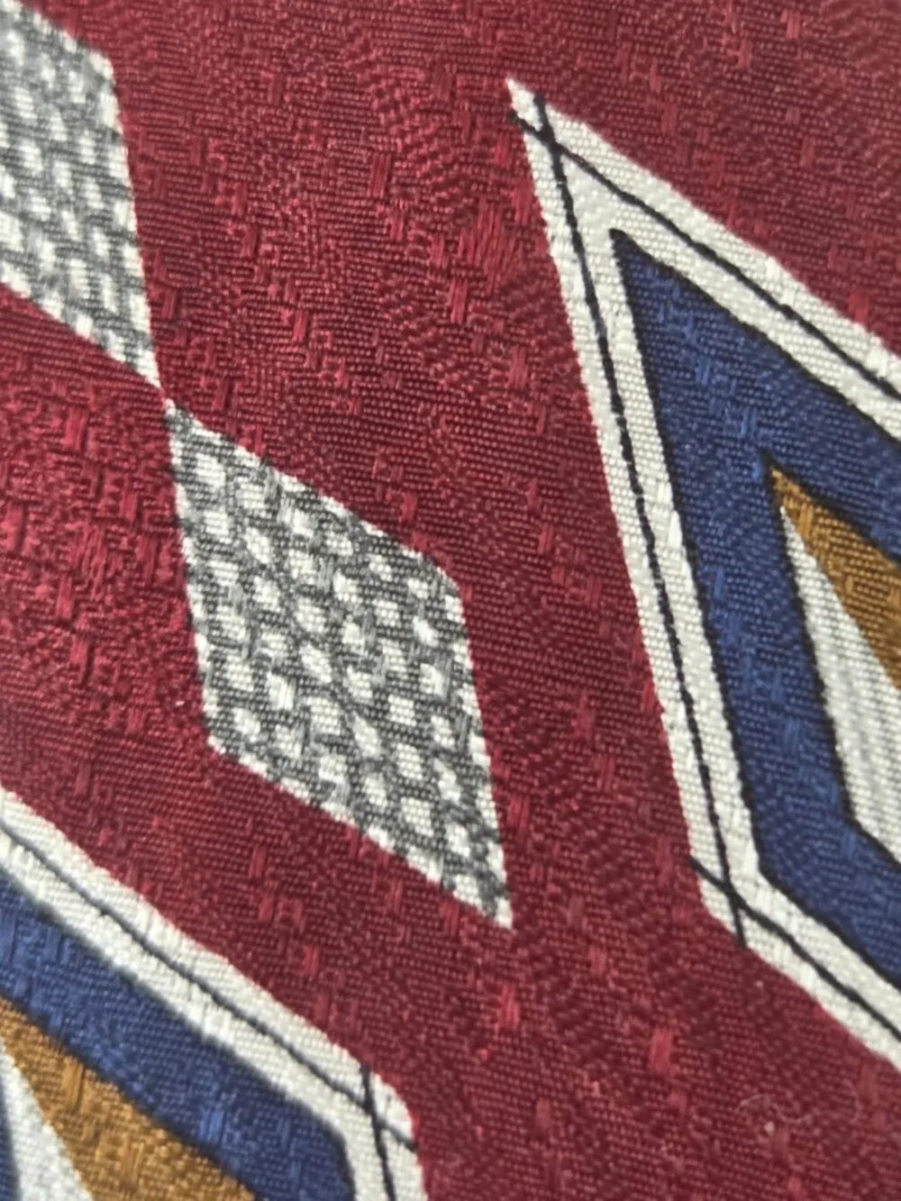 Gianfranco Ferretti 100% Silk Tie Burgundy Geometric Diamond Pattern 57 Inch